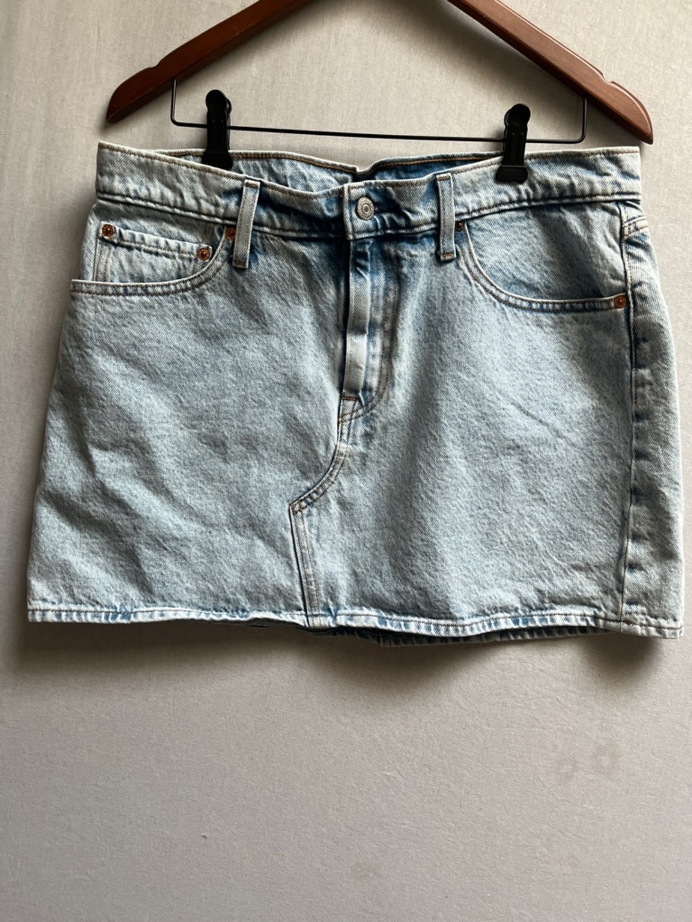 Levi's Light Blue Denim Mini Skirt Sz 34